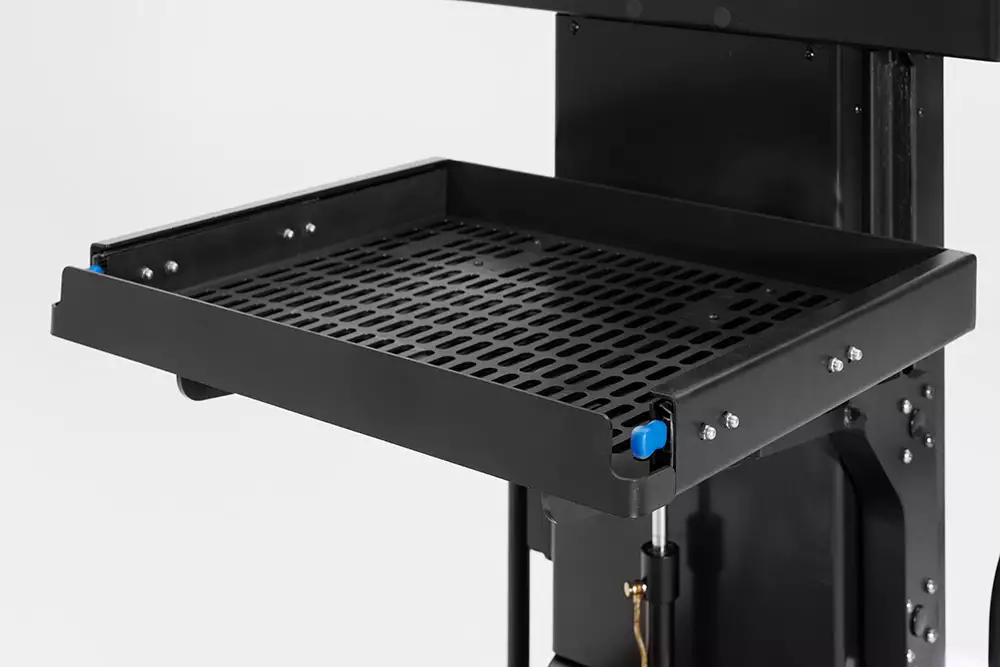 Clark S-Series em operacao em armazem — GLP cushion